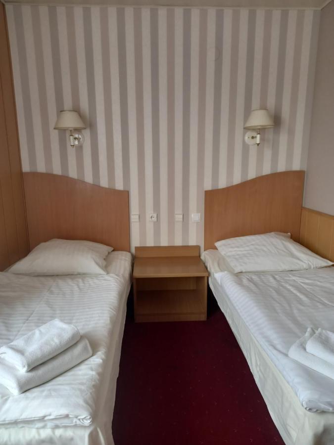 Hotel Atlantis Poznan Bagian luar foto